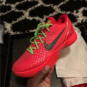 Nike Kobe Reverse Grinch 2023.